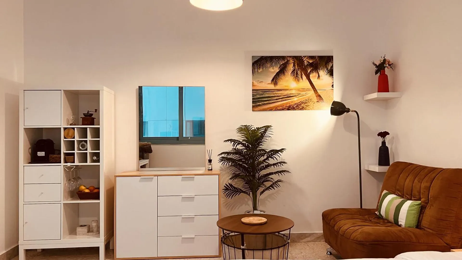 One Guest Place Master Bedroom Near The Beach أبو ظبي 0*,  الإمارات العربية المتحدة